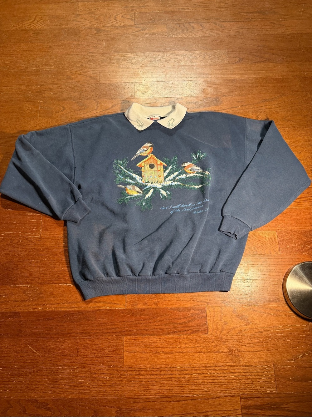90s Vintage Birds By The Birdhouse In Winter Graphic Sweater